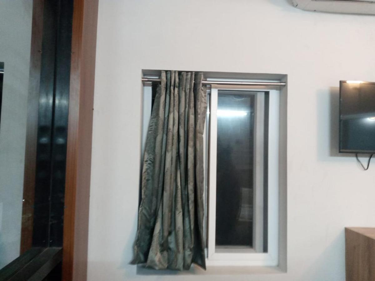 Season 4 Residences - 1Bhk Furnished Apartments Chennai Extérieur photo
