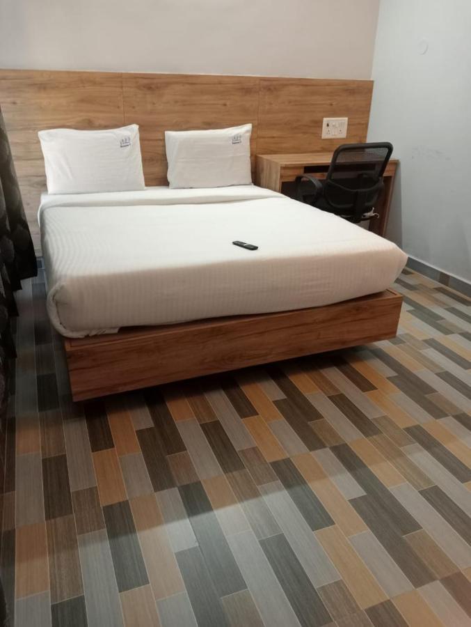 Season 4 Residences - 1Bhk Furnished Apartments Chennai Extérieur photo