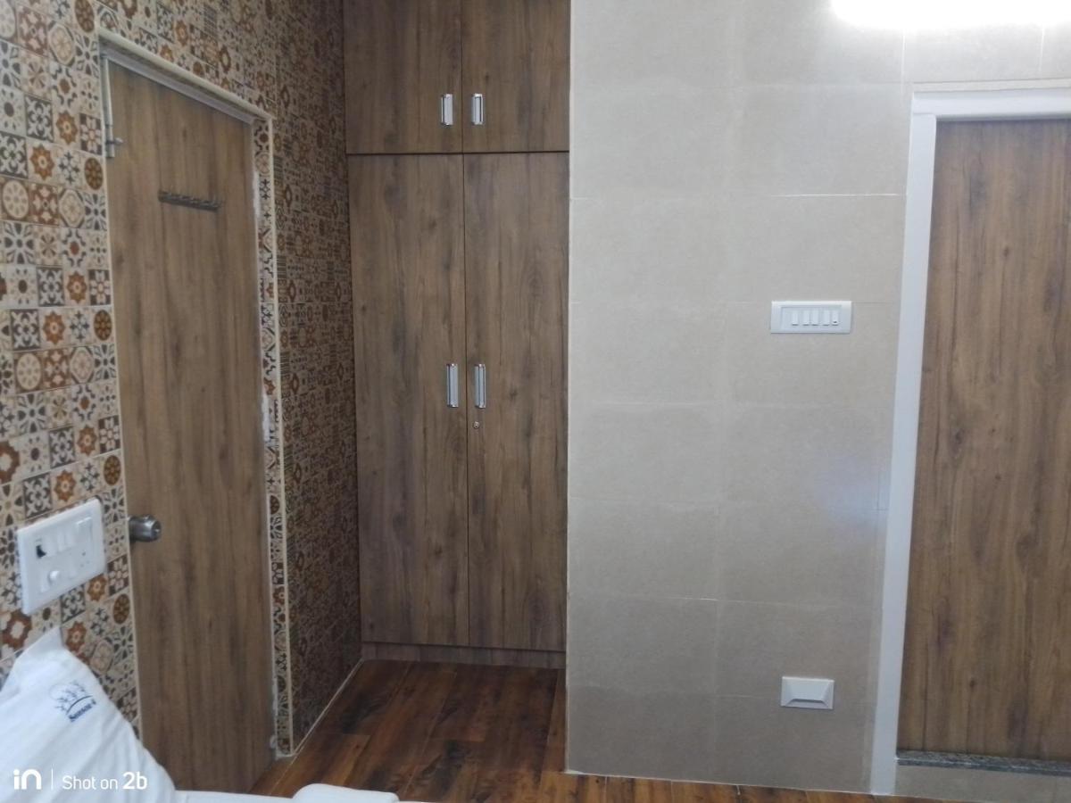 Season 4 Residences - 1Bhk Furnished Apartments Chennai Extérieur photo