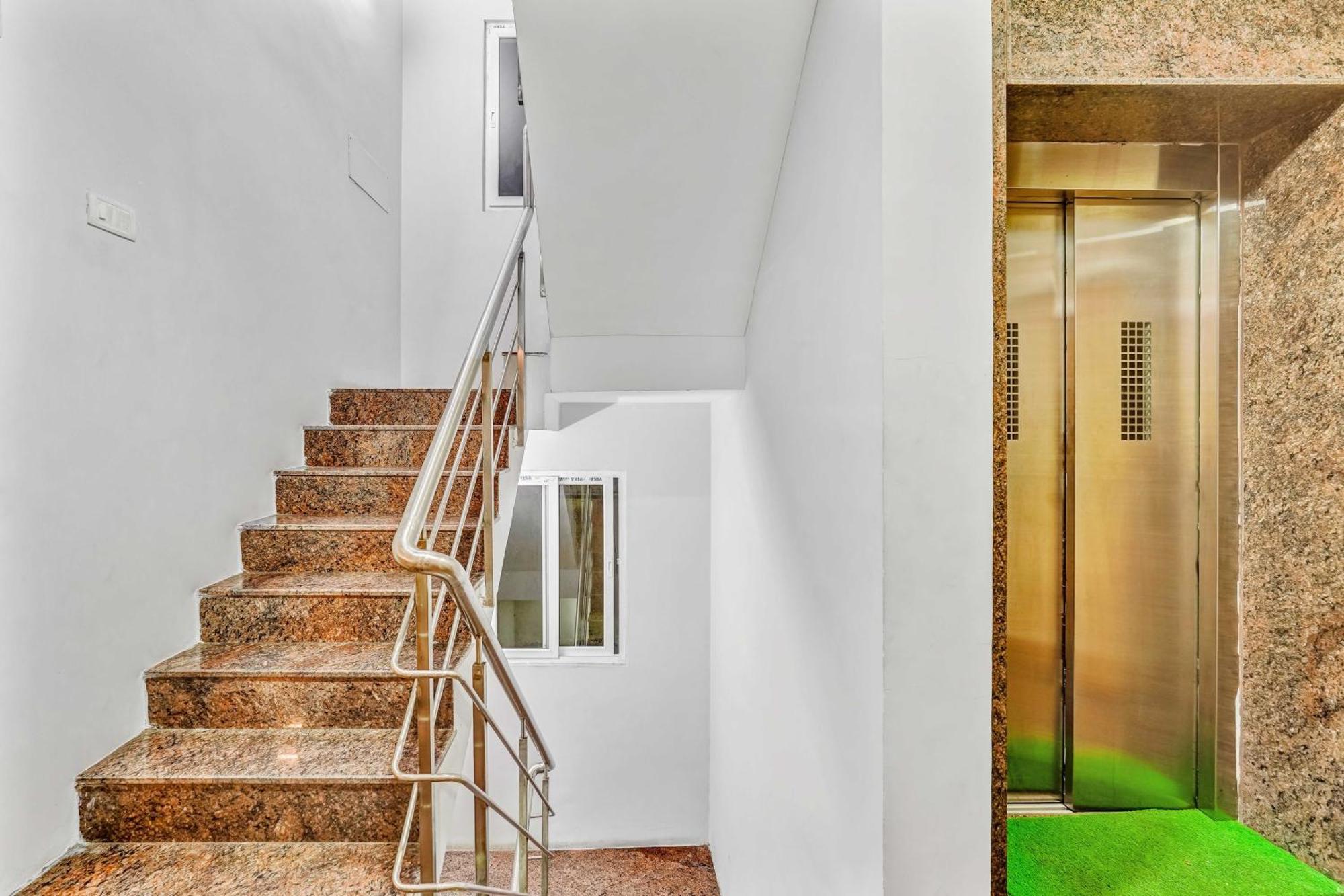 Season 4 Residences - 1Bhk Furnished Apartments Chennai Extérieur photo